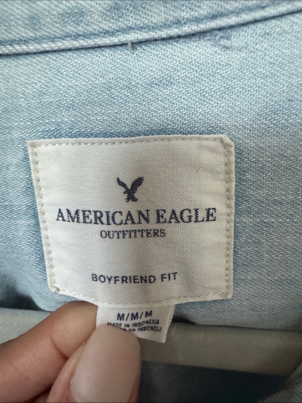 American Eagle Outfitters Light Wash Denim Button-Up Shirt - Picture 2 of 3